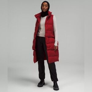 Worn once! lululemon transformable parka puffer vest size 4
